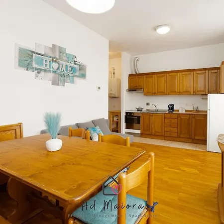 The Ecohouse With Private Parking Space Apartment *